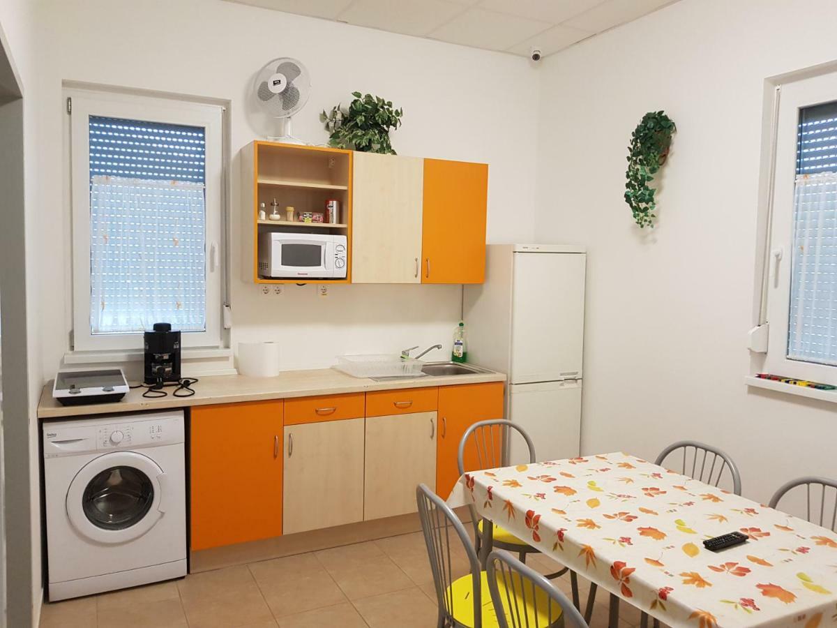 Ferienwohnung Szatmarhaz Szombathely Exterior foto